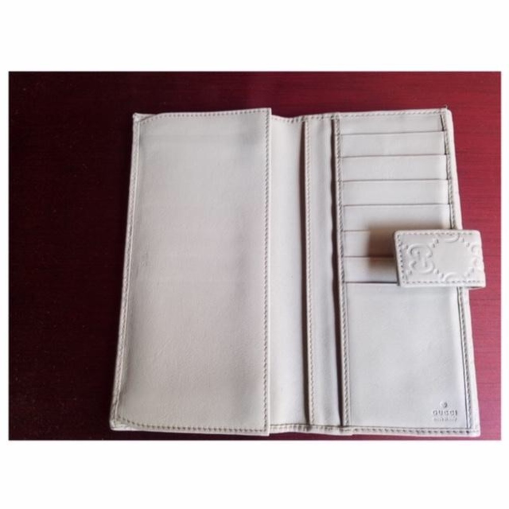 SOLD!!!!!! Gucci Guccissma lamb leather wallet - Picture 3 of 7